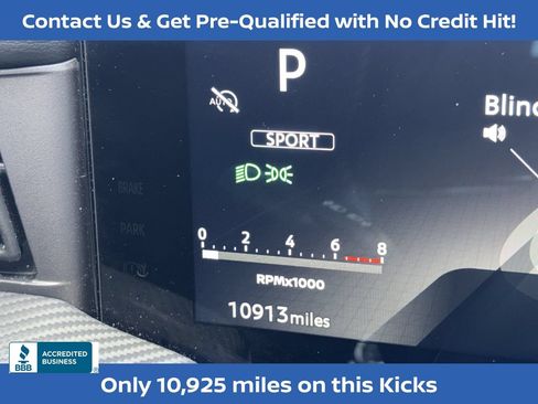 Used 2025 Nissan Kicks SR w/ SR Premium Package FWD image 21