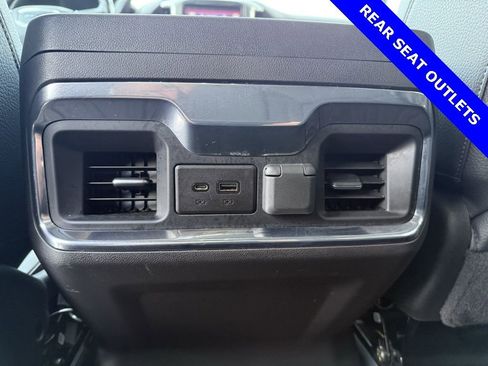Used 2022 GMC Sierra 1500 Denali w/ Denali Premium Package image 33