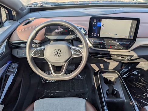 Used 2023 Volkswagen ID.4 Pro AWD/4WD image 16