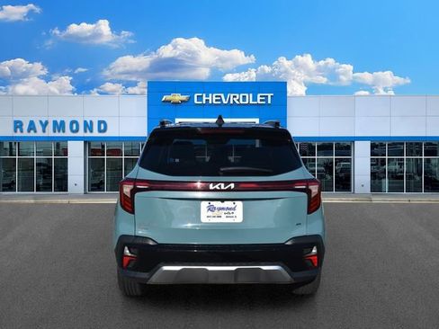Used 2024 Kia Seltos S AWD/4WD image 4