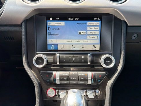 Used 2018 Ford Mustang Premium RWD image 31