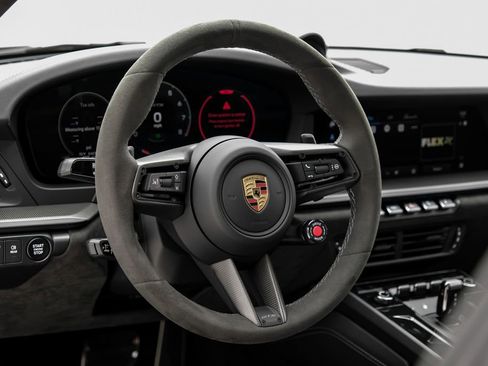 Used 2025 Porsche 911 Carrera 4 GTS image 12