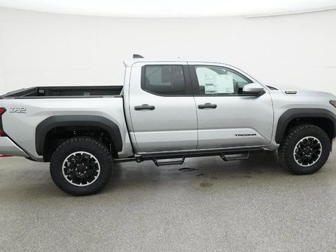 New 2025 Toyota Tacoma TRD Off-Road image 26