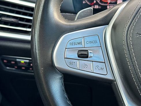 Used 2020 BMW X7 xDrive40i w/ Parking Assistance Package image 29