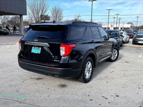 Used 2022 Ford Explorer XLT image 7