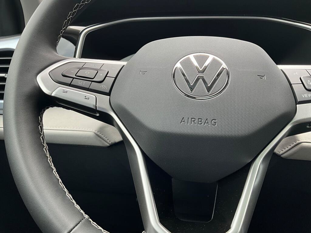 New 2026 Volkswagen Taos SE AWD/4WD image 23