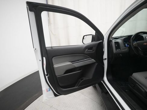 Used 2018 Chevrolet Colorado LT RWD image 27