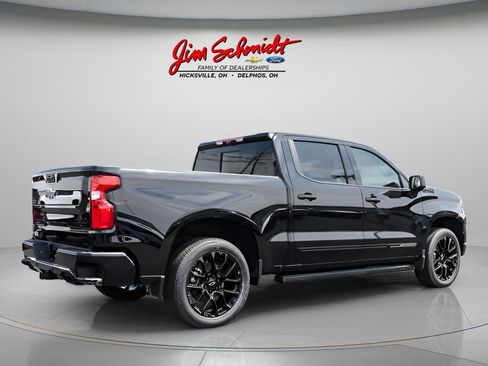 New 2026 Chevrolet Silverado 1500 High Country w/ High Country Premium Package AWD/4WD image 6