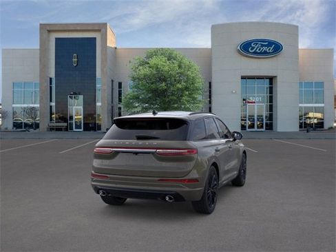 New 2026 Lincoln Corsair Reserve image 8