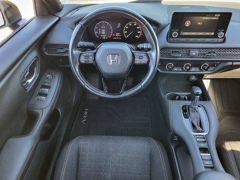 Used 2023 Honda HR-V Sport image 3