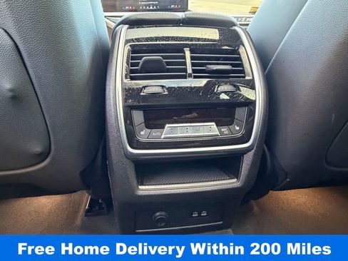 Used 2025 BMW X5 xDrive50e image 28