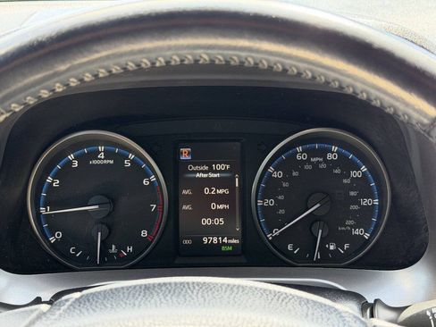 Used 2018 Toyota RAV4 XLE w/ Plus Extra Value Package FWD image 19