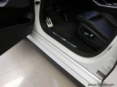 Certified 2023 BMW X7 xDrive40i w/ M Sport Package image 30