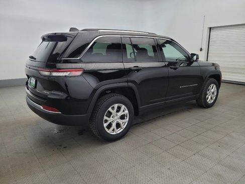 Used 2023 Jeep Grand Cherokee Limited w/ Luxury Tech Group II AWD/4WD image 10