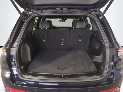 Used 2024 Jeep Grand Cherokee Limited w/ Black Appearance Package RWD image 14