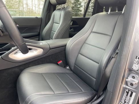 Used 2023 Mercedes-Benz GLS 450 4MATIC image 17