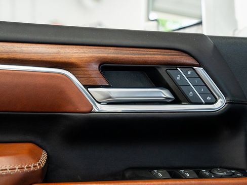 Used 2024 GMC Sierra 2500 Denali Ultimate w/ Max Trailering Package image 36