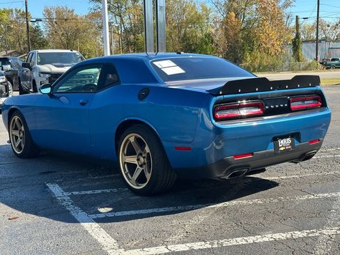 Used 2022 Dodge Challenger R/T image 7