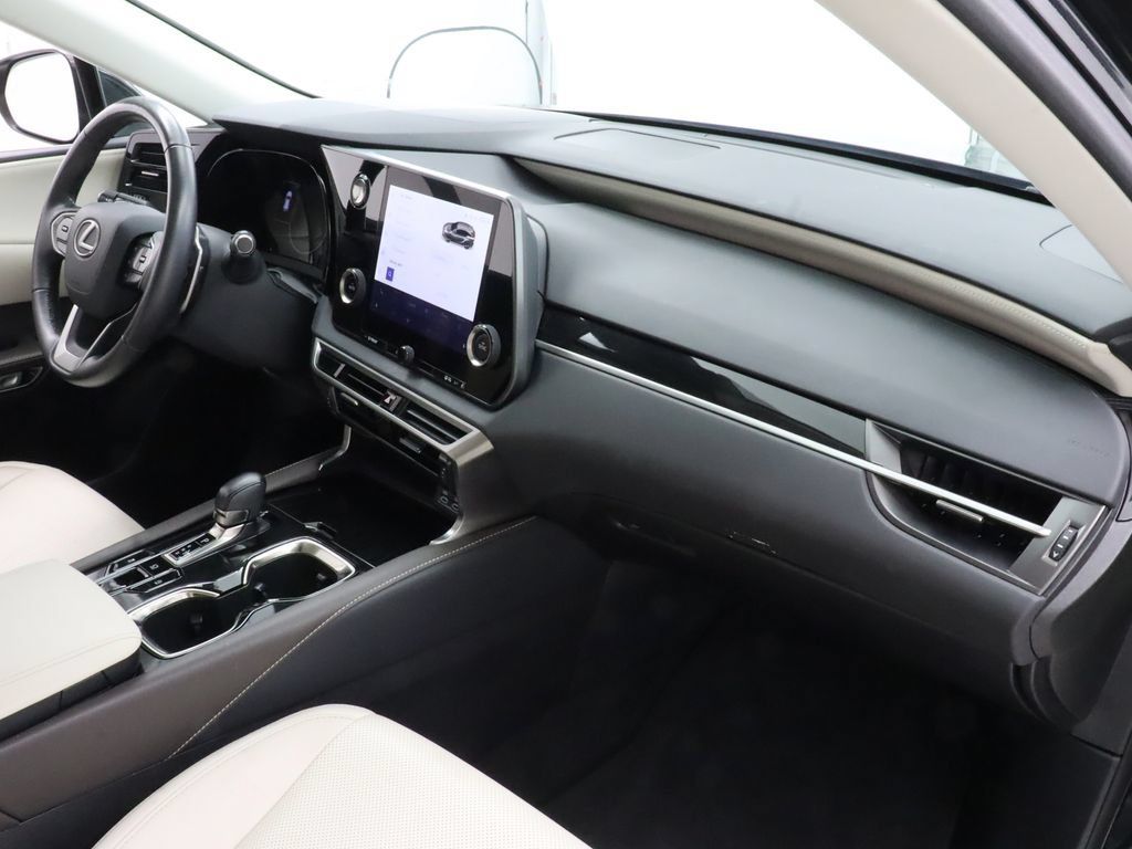 Used 2024 Lexus RX 350 FWD w/ Technology Package image 25