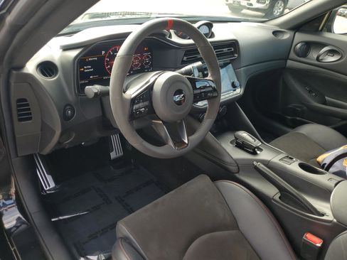 Used 2024 Nissan Z NISMO w/ Floor Mat Package image 16