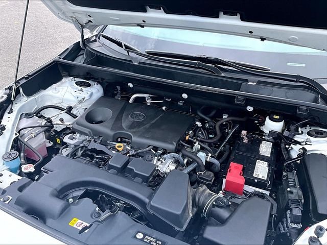 Used 2025 Toyota RAV4 XLE AWD/4WD image 35