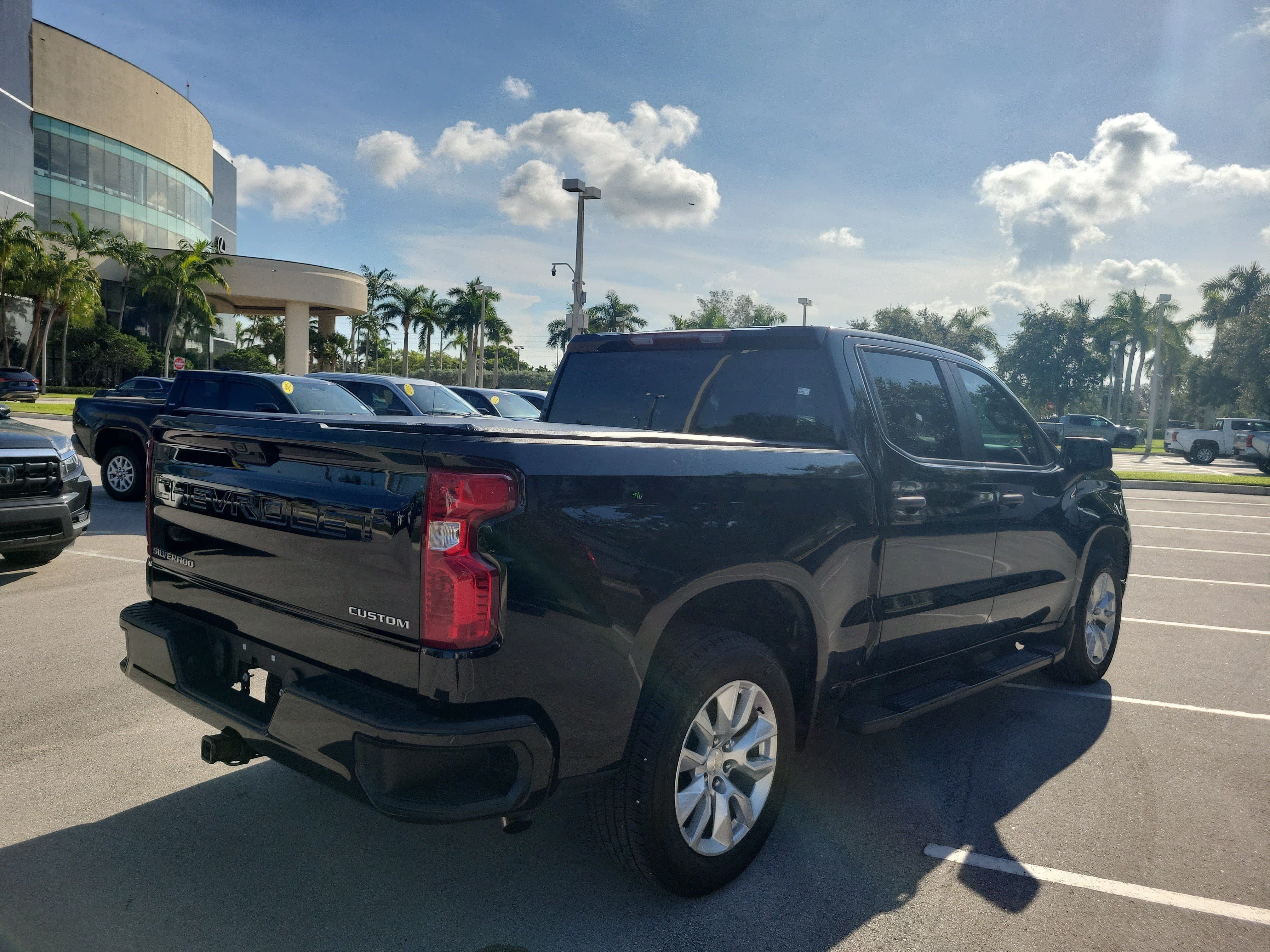 Used 2025 Chevrolet Silverado 1500 Custom RWD image 7