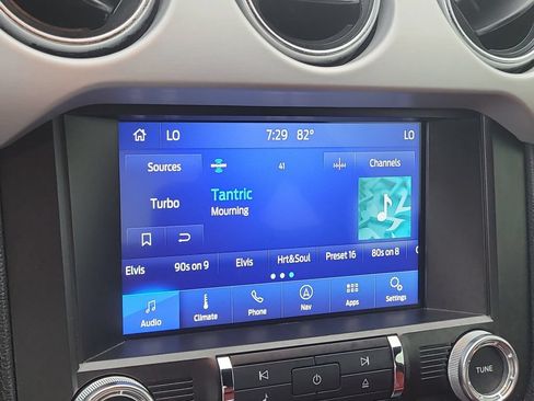 Used 2016 Ford Mustang GT Premium RWD image 21
