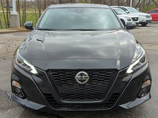 Used 2022 Nissan Altima 2.5 SR w/ Midnight Edition Package video 2