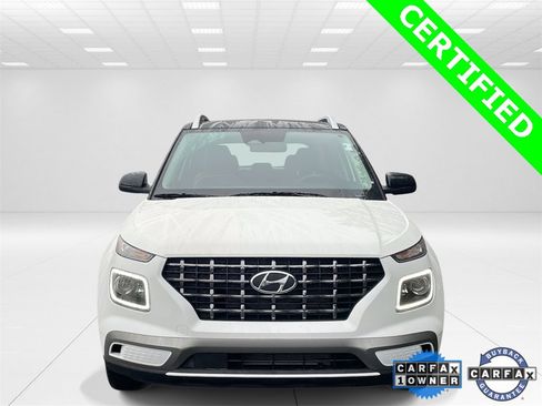 Certified 2025 Hyundai Venue Limited image 2