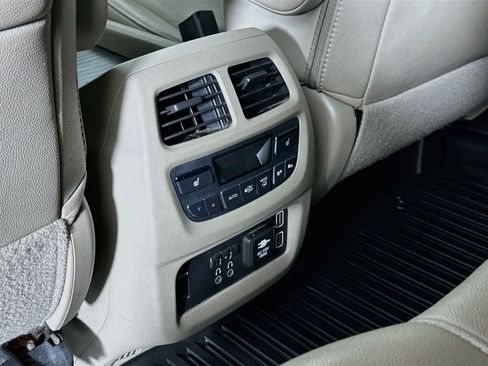 Used 2019 Honda Pilot Touring image 24