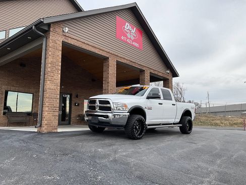 Used 2018 RAM 2500 Tradesman w/ Chrome Appearance Group image 39