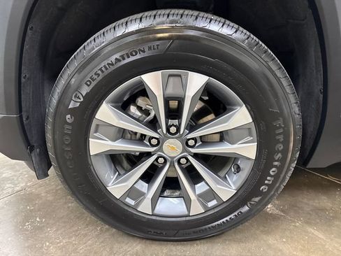 Used 2025 Chevrolet Equinox LT FWD image 15