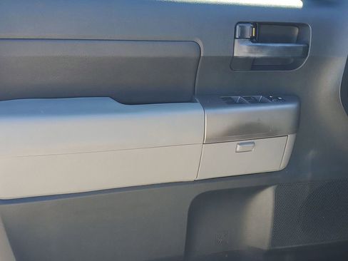 Used 2012 Toyota Tundra 2WD Double Cab image 38