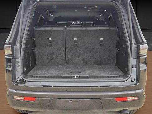 New 2026 Jeep Grand Wagoneer Limited AWD/4WD image 5