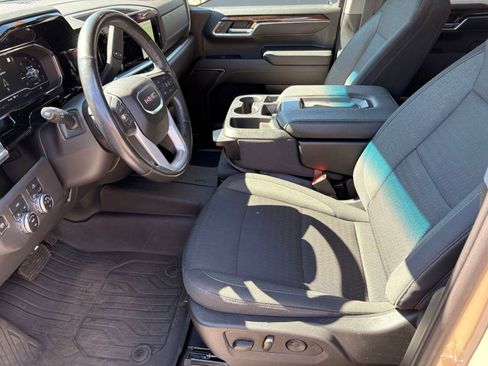 Used 2022 GMC Sierra 1500 Elevation w/ LPO, Elevation Black Package image 5