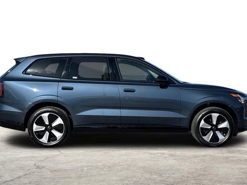 New 2025 Volvo EX90 Plus image 8