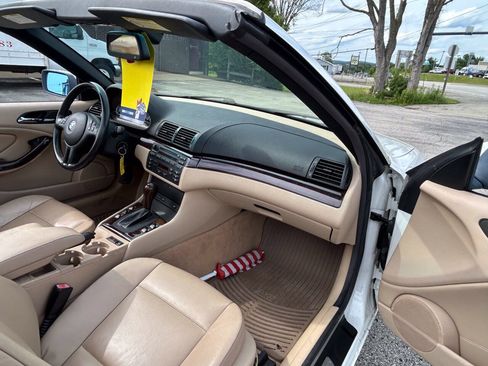 Used 2004 BMW 330Ci Convertible RWD image 13