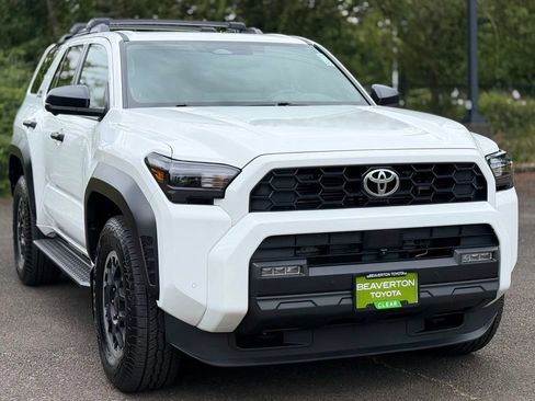Certified 2025 Toyota 4Runner TRD Off-Road Premium AWD/4WD image 7