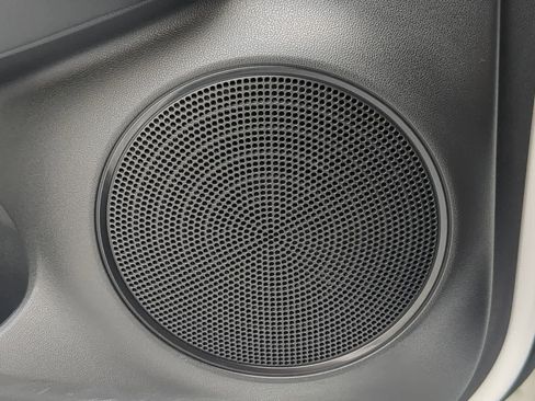 Used 2023 Honda HR-V LX image 27