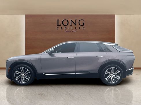 Used 2024 Cadillac Lyriq Tech w/ Driver Assist Package AWD/4WD image 2