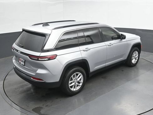 Used 2025 Jeep Grand Cherokee 4WD image 31