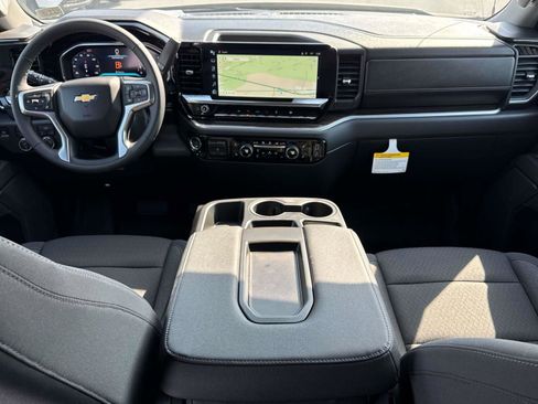 New 2026 Chevrolet Silverado 1500 LT w/ Convenience Package II image 2