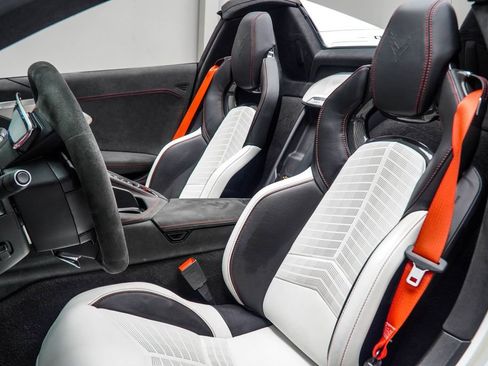 Used 2023 Chevrolet Corvette Stingray Premium Conv image 45