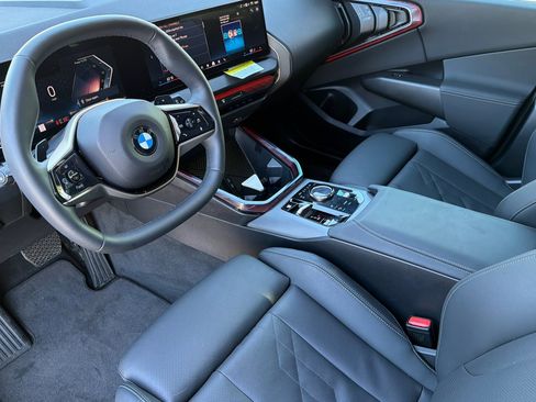 Used 2025 BMW X3 xDrive30i w/ Convenience Package image 11