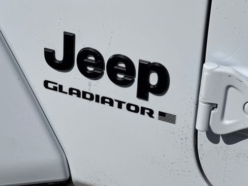 New 2026 Jeep Gladiator Sport image 24