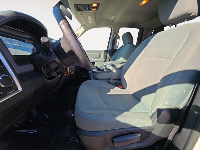 Used 2018 RAM 1500 Classic SLT RWD image 9