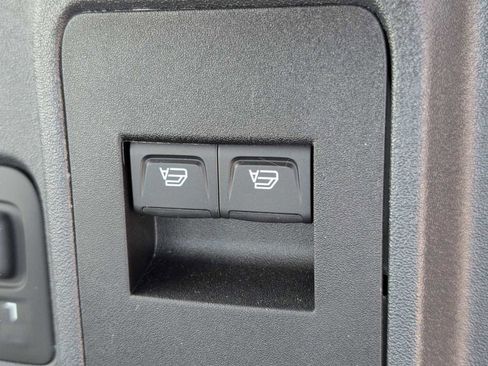 New 2025 Ford Bronco Base image 7