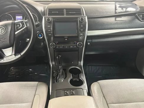 Used 2016 Toyota Camry XSE FWD image 16