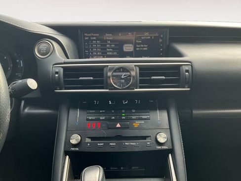 Used 2018 Lexus IS 300 image 13