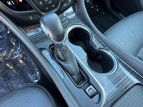 Used 2018 Buick Envision Essence image 26